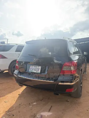 Mercedes-Benz GLK-Class 350 2010 Black