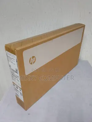 New Laptop HP 240 G10 8GB Intel Core i5 SSD 512GB
