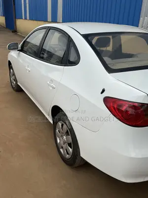 Hyundai Elantra 2008 White