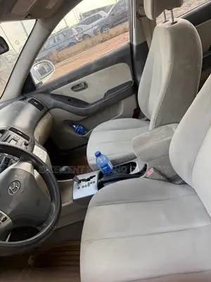Hyundai Elantra 2008 White