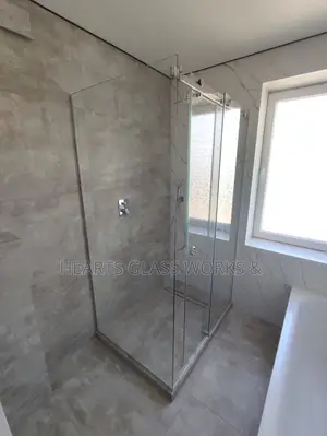 Sliding Glass Shower Cubicle With 10mm Factory-Toughened Glass