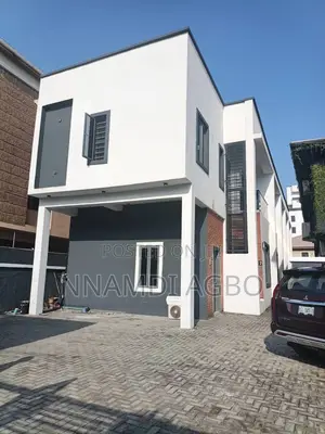 1bdrm Apartment in Lekki Phase 1 for rent