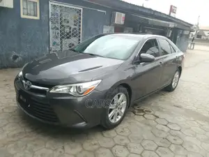 Toyota Camry 2015 Gray