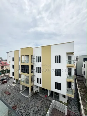 2bdrm Maisonette in Lekki Expressway for sale