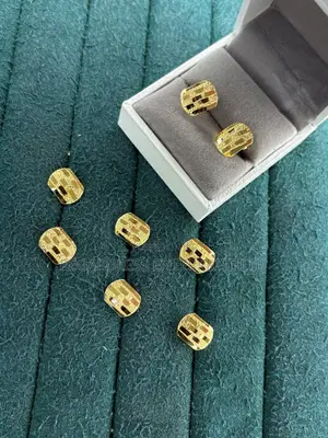 GOLD PLATED EARRINGS. Whole Sale Price