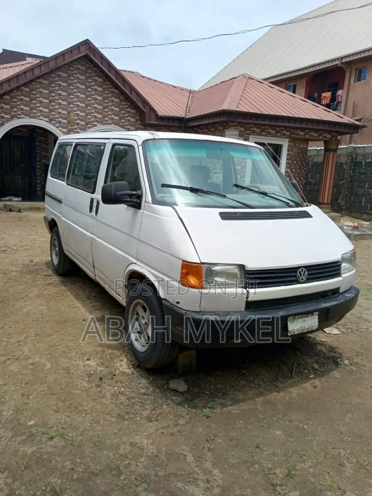 Volkswagen Transporter 2000 White