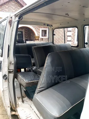Volkswagen Transporter 2000 White