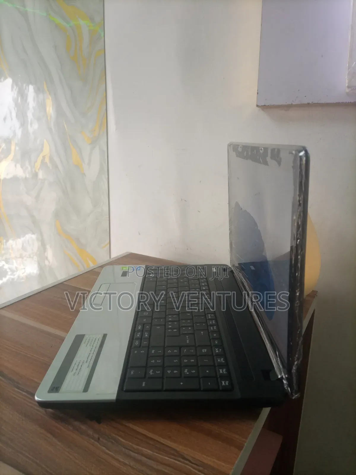 Laptop Acer Aspire E1-571G 4GB Intel Core i5 HDD 500GB