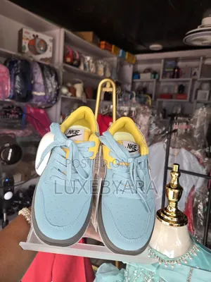 Ccomfortable Sneakers