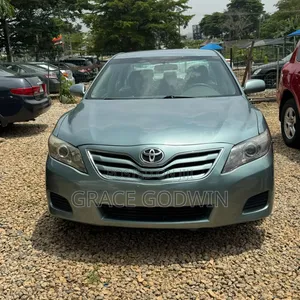 Toyota Camry 2010 Gray