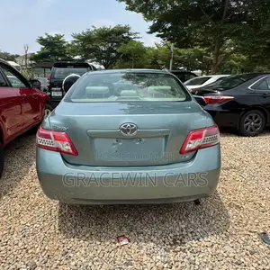 Toyota Camry 2010 Gray