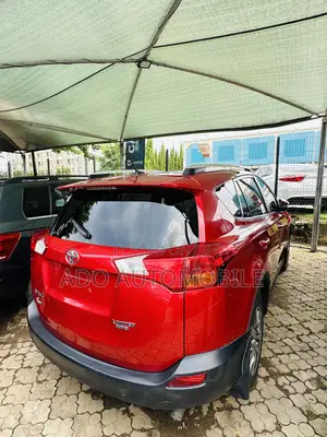 Toyota RAV4 2015 Red