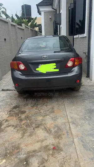 Toyota Corolla 1.6 Advanced 2009 Black