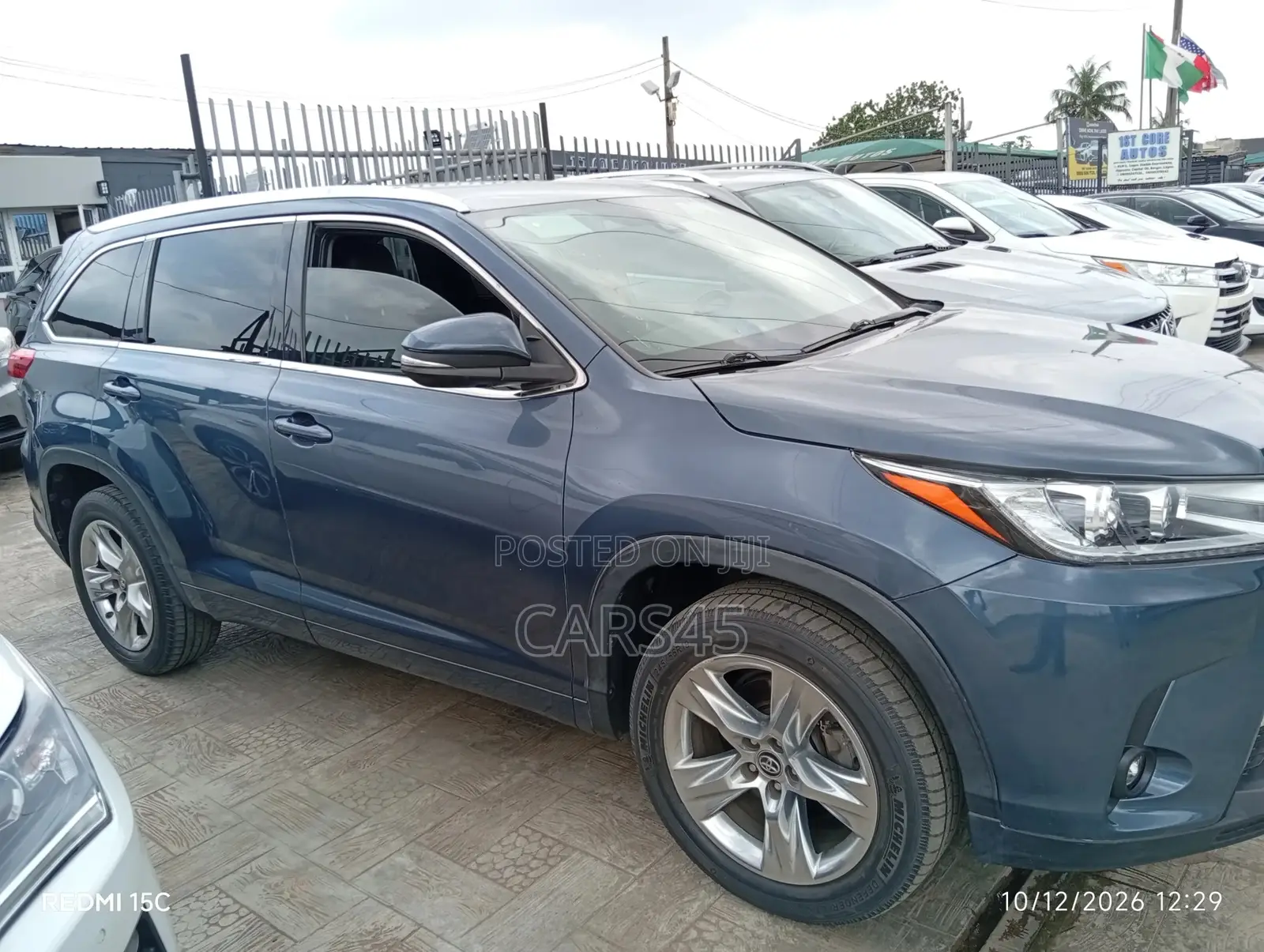Toyota Highlander 2019 Blue