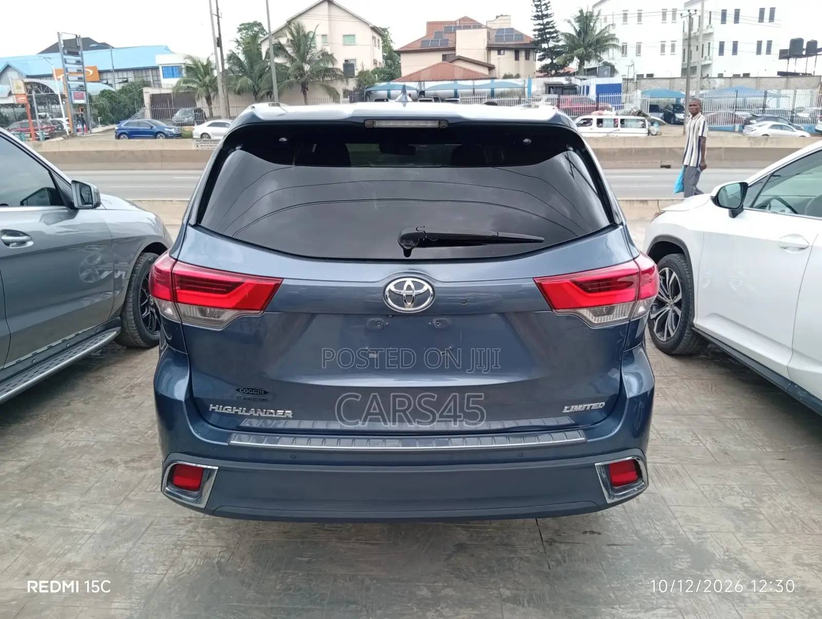 Toyota Highlander 2019 Blue