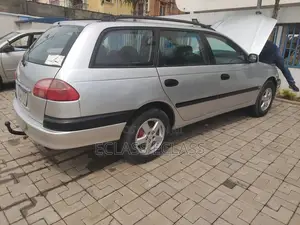 Toyota Avensis 2003 Silver