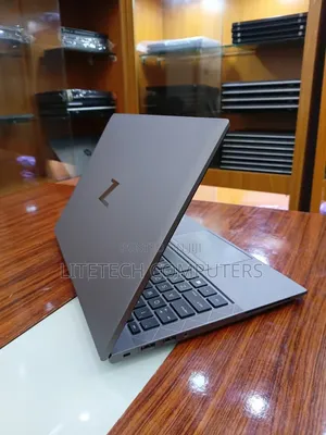 Laptop HP ZBook Firefly G8 16GB Intel Core i7 SSHD (Hybrid) 512GB