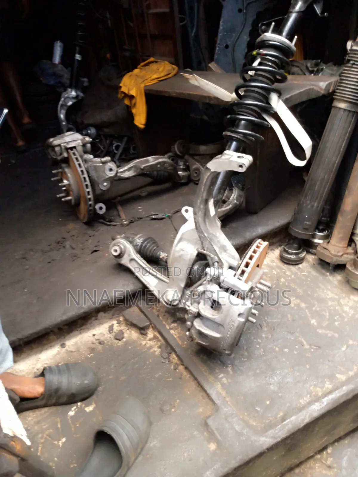 Front Hub Cherokee Jeep