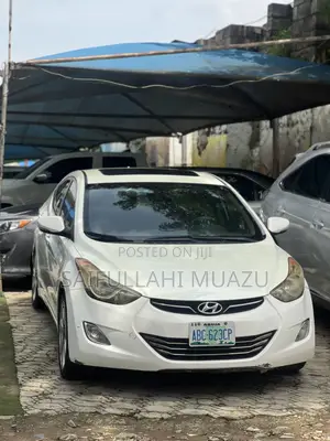 Hyundai Elantra Limited 2012 White