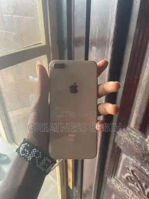 Apple iPhone 8 Plus 64 GB