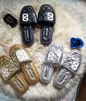 LV Classic Slippers