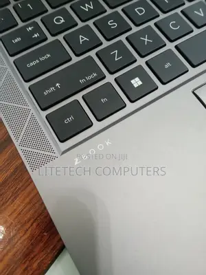 Laptop HP ZBook Firefly 14 G7 8GB Intel Core i5 SSHD (Hybrid) 256GB