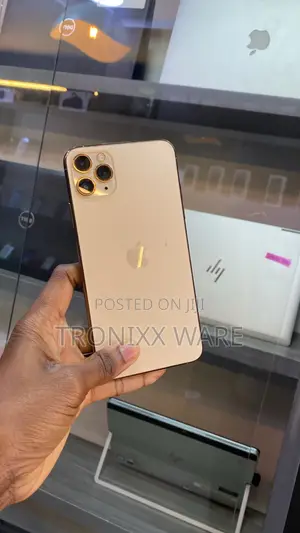 Apple iPhone 11 Pro Max 64 GB Gold