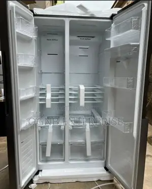 Hisense Refrigerator 529L Side by Side Doors With Water Dispenser