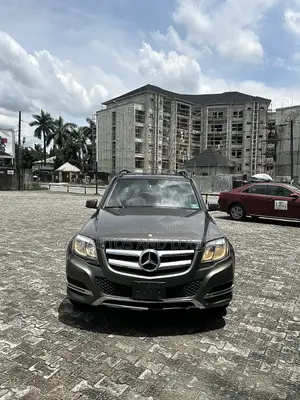 Mercedes-Benz GLK-Class Base GLK 350 4dr AWD 4MATIC (3.5L 6cyl 7A) 2015