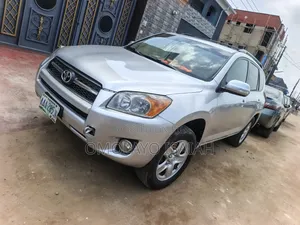Toyota RAV4 Sport 4x4 2009 Silver