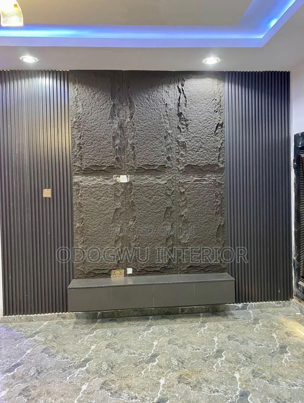 Attractive Pu Stone and Fluted Pannel