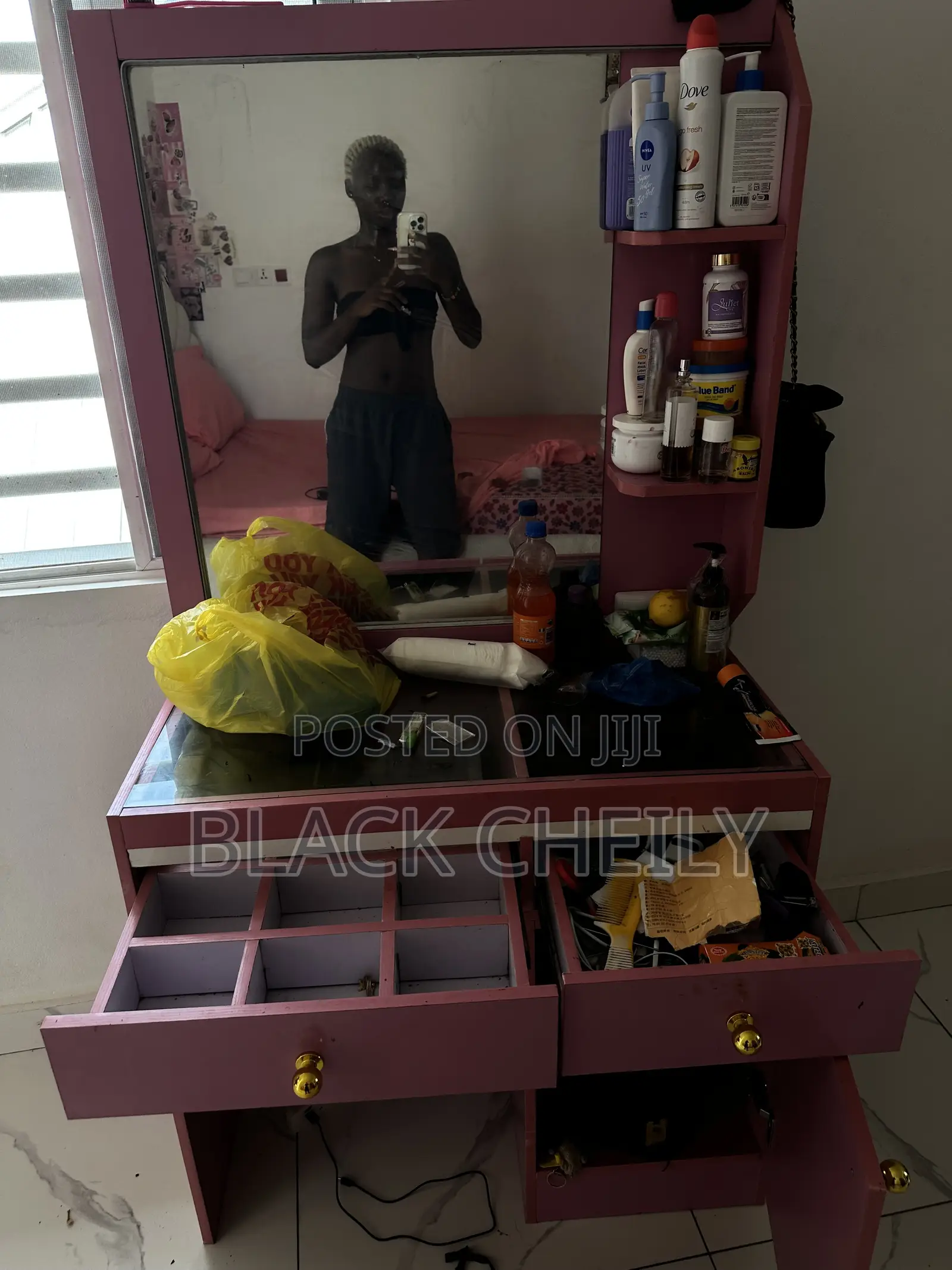 Shelf. With Mirror
