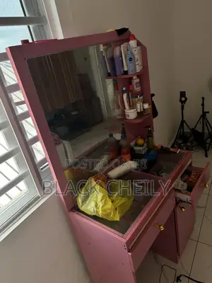 Shelf. With Mirror
