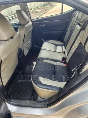 Toyota Corolla 2015 Silver