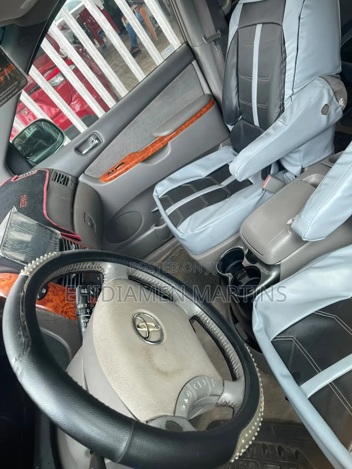 Toyota Sienna 2026 Gray