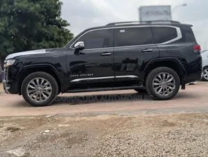 New Toyota Land Cruiser 2026 Black