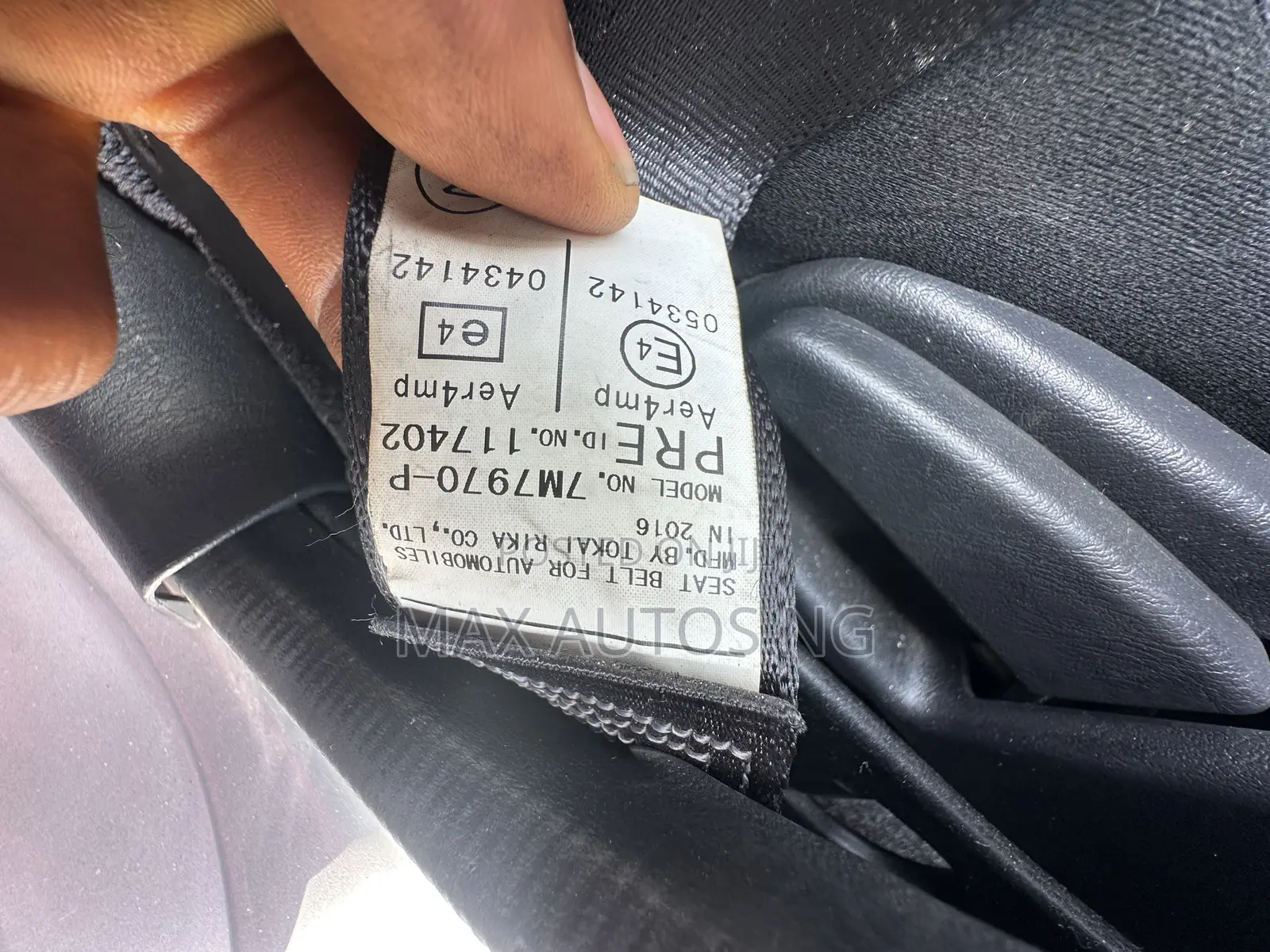 Toyota HiAce 2016 Silver
