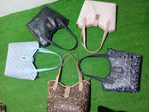 Tote Bag Collections