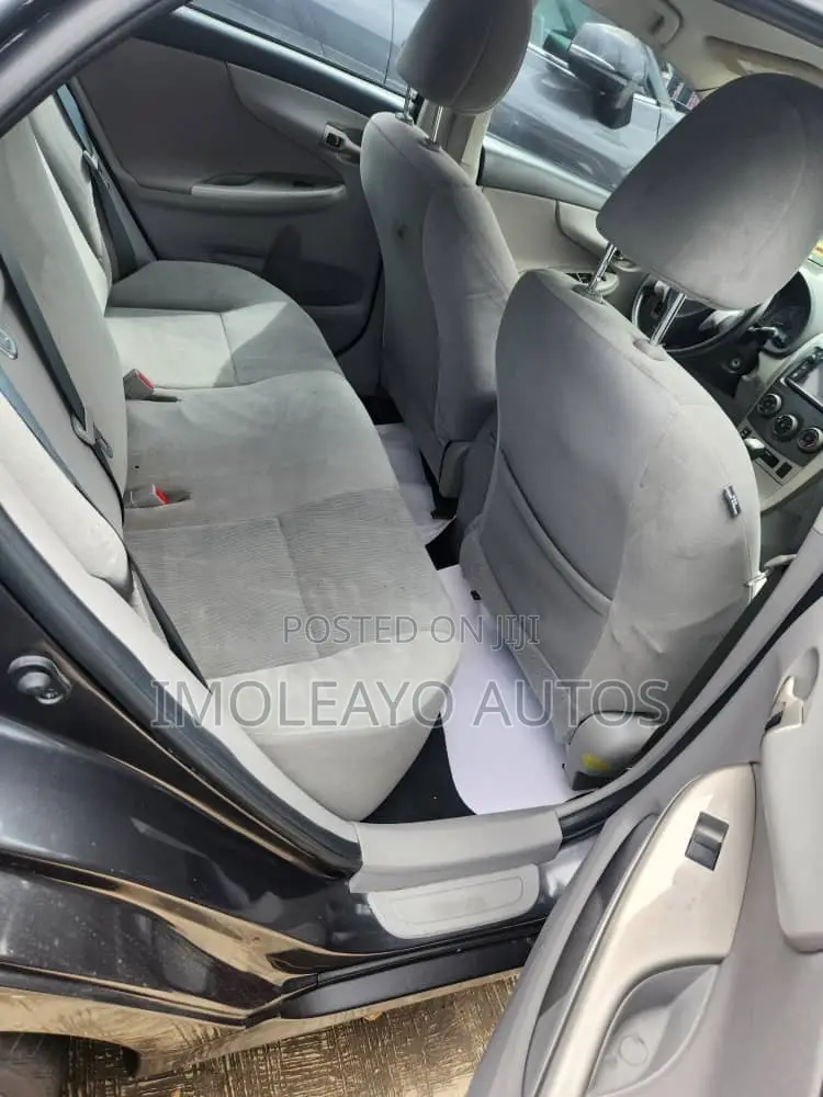 Toyota Corolla 2013 Gray