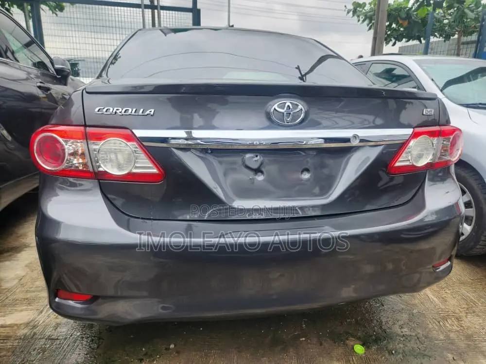 Toyota Corolla 2013 Gray