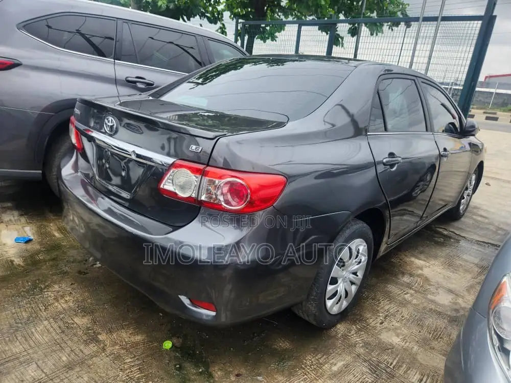 Toyota Corolla 2013 Gray