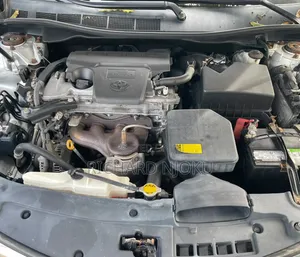 Toyota Camry LE 4dr Sedan (2.5L 4cyl 6A) 2012 Silver