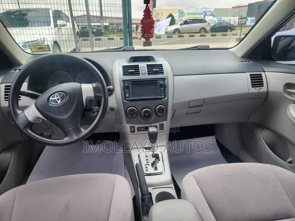 Toyota Corolla 2013 Gray