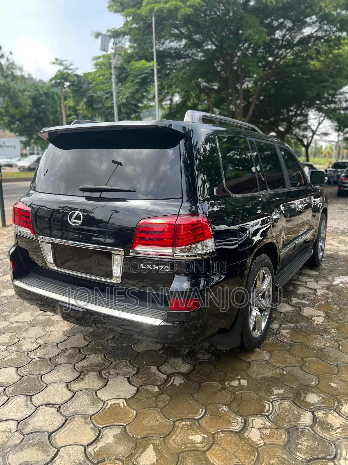 Lexus LX 570 2012 Gray
