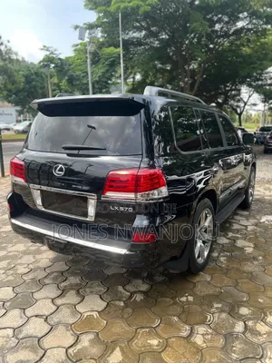 Lexus LX 570 2012 Gray