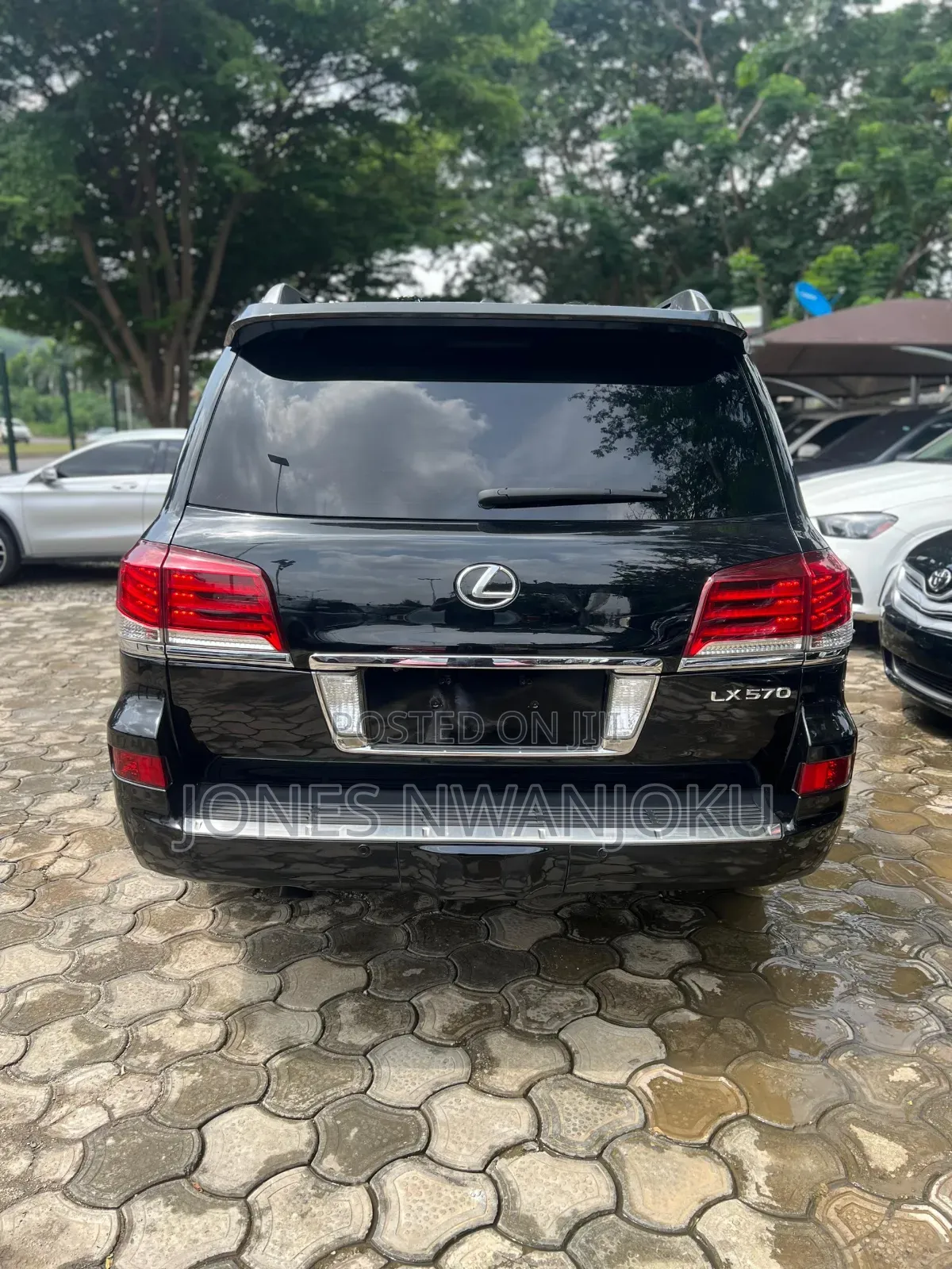 Lexus LX 570 2012 Gray