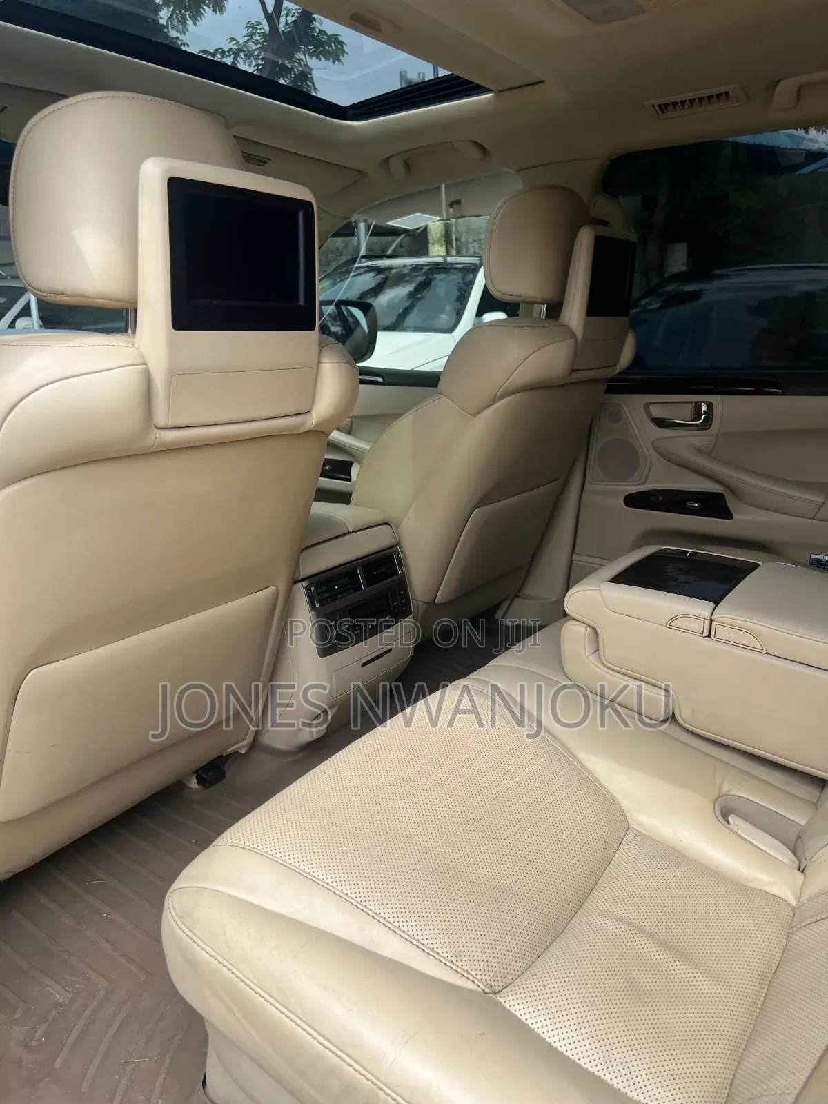 Lexus LX 570 2012 Gray