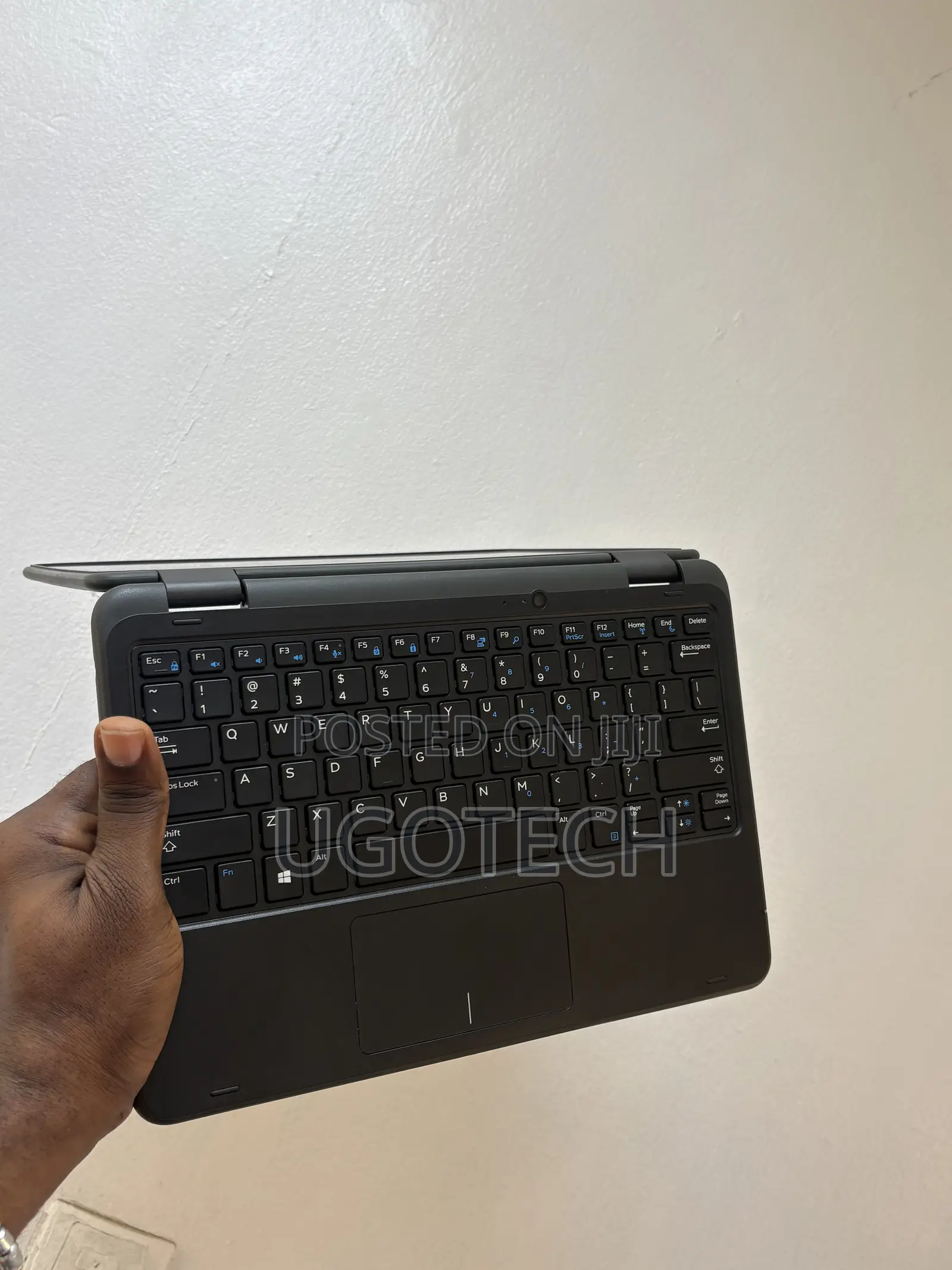 Laptop Dell Latitude 3190 2-in-1 4GB Intel Pentium SSD 128GB
