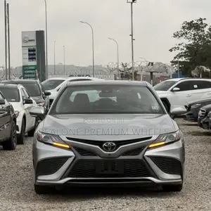 Toyota Camry XSE 2022 Silver