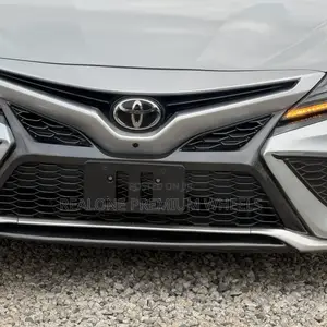 Toyota Camry XSE 2022 Silver
